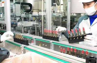 東方美谷迎盛會(huì) 國(guó)際化妝品大會(huì)在奉賢開幕，引領(lǐng)行業(yè)技術(shù)新浪潮